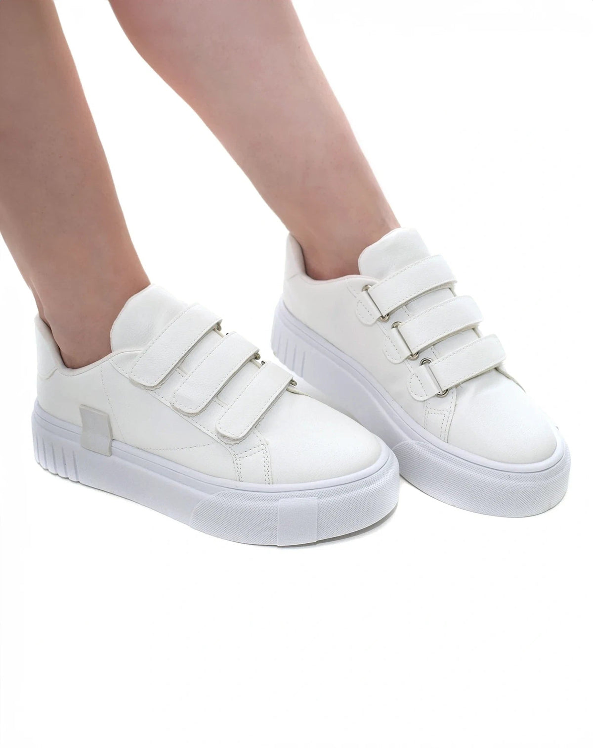 Tênis Feminino Lia branco com velcro, vista do conjunto — foto 4
