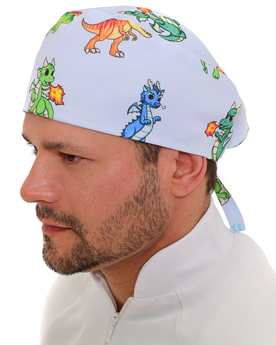 Bandana masculina Man Jurássico com estampa de dinossauros coloridos em fundo claro, vista de lado em modelo