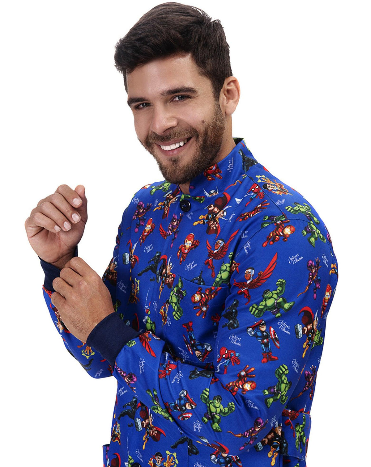 Jaleco masculino Man estampado Super Heróis em detalhe da estampa com Hulk, Homem de Ferro e Thor em cartoon — foto 3