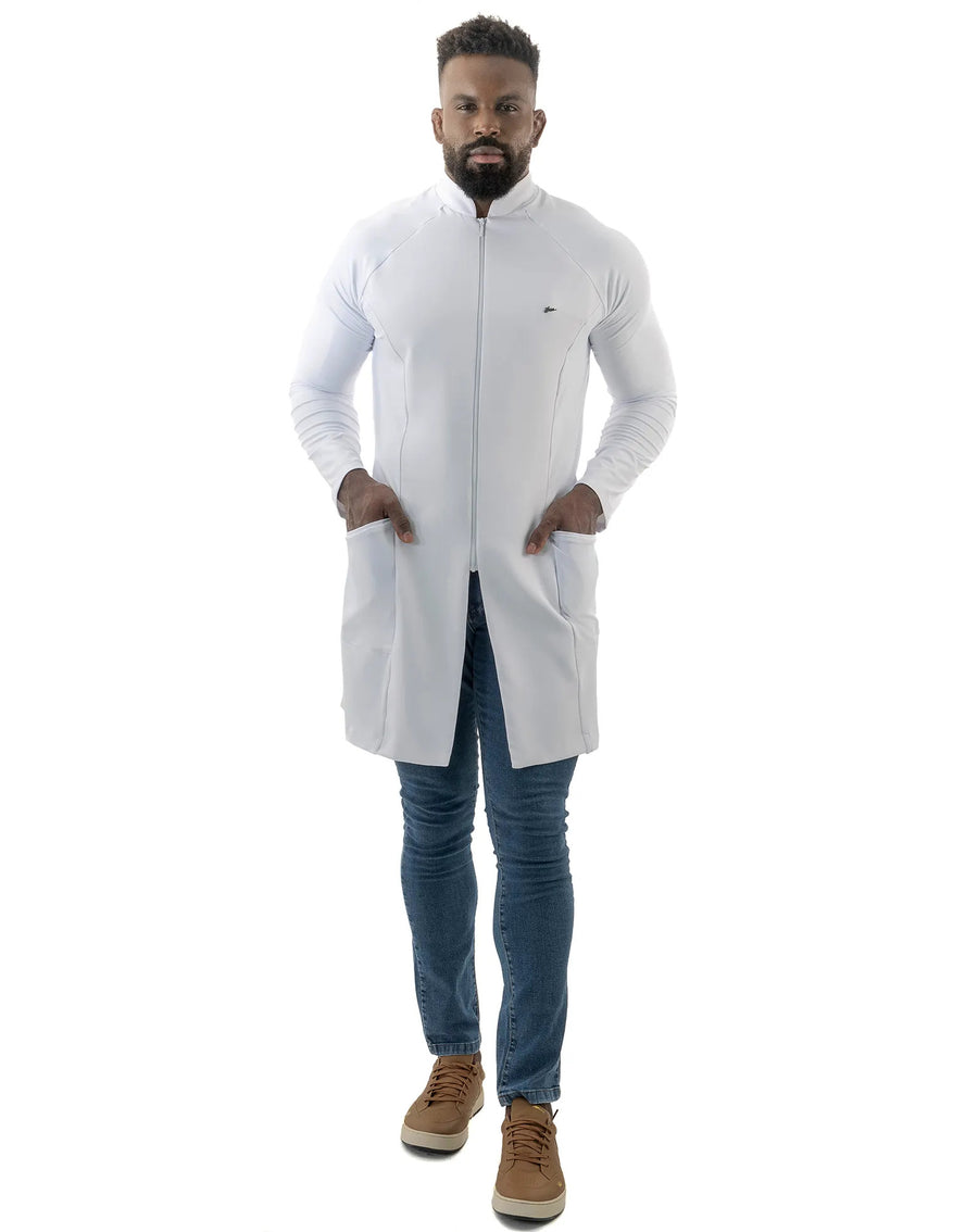 Jaleco masculino Zion branco frontal de corpo inteiro, com zíper, mangas raglan e mãos nos bolsos frontais