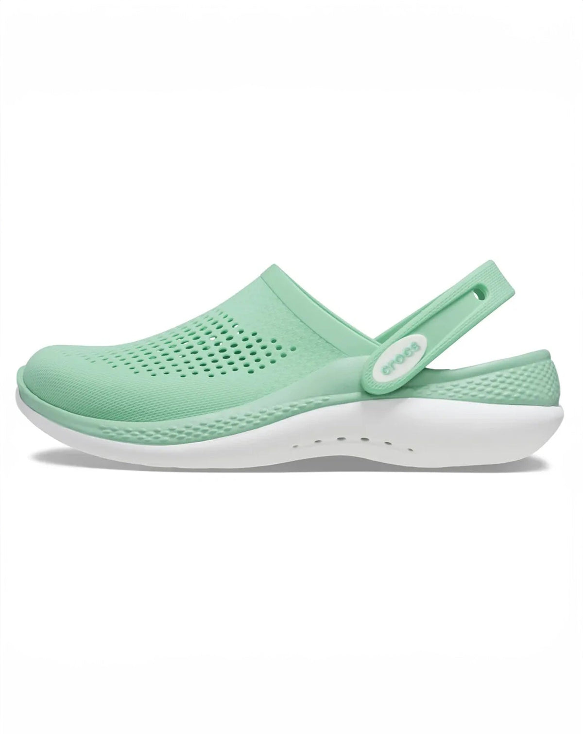 Sandália Crocs LiteRide 360 Clog Jade Stone pela lateral interna, com tira do calcanhar e logo Crocs — foto 3