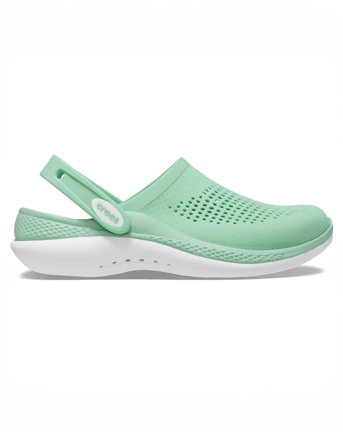 Sandália Crocs LiteRide 360 Clog Jade Stone vista de lado, com cabedal verde perfurado e tira no calcanhar