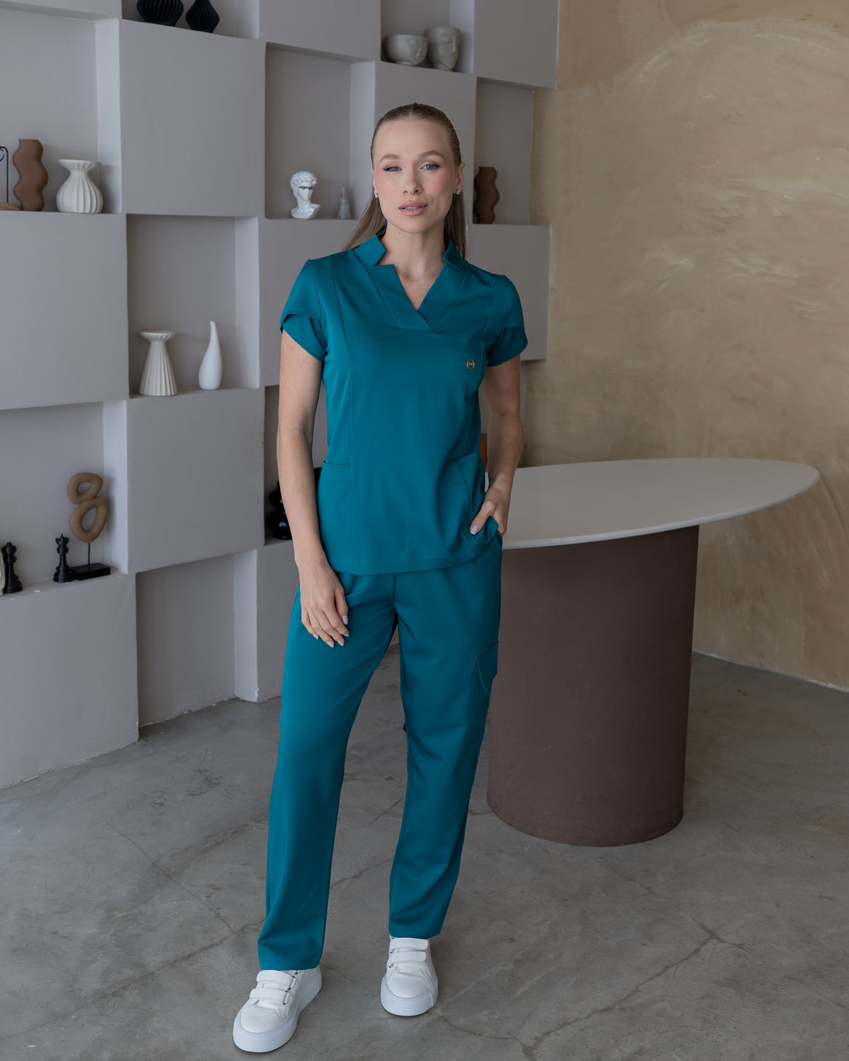 Scrub Feminino Essential Verde Esmeralda — foto 4